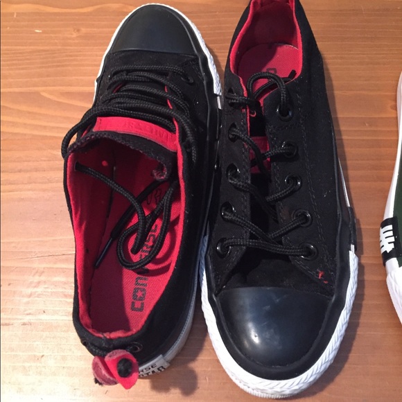 Converse - Picture 2 of 3